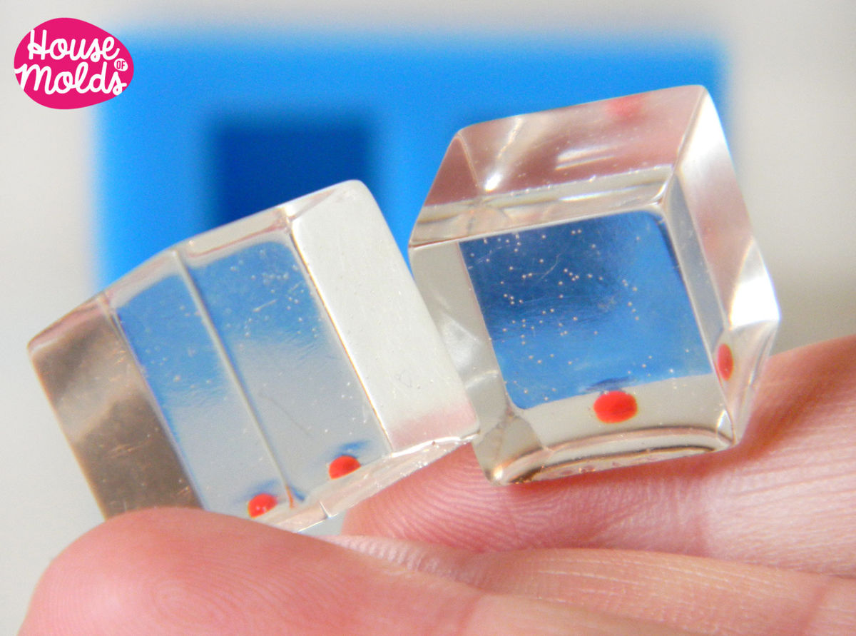 2 Cubes Silicone moldmold to make 2 resin cubes 15 mmHouse Of Molds