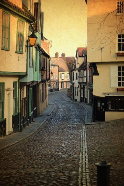 Vintage Style Elm Hill, Norwich - product images
