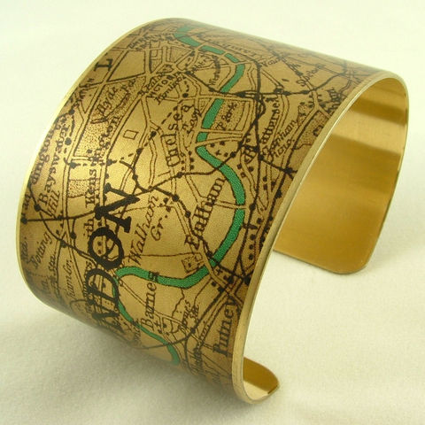 Vintage,London,Map,with,the,River,Thames,Brass,Cuff,Jewelry,Bracelet,england_london_uk,british_bracelet,london_england,steampunk_cuff,love_london,map_jewelry,vintage_map_london,river_thames,turquoise_blue,traveller_travel,railroads,roads_streets,queens_jubilee,brass,handmade,decoupage,art,paper,vintag