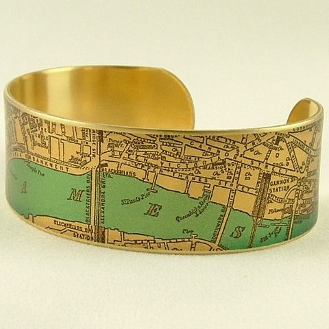 Antique,London,Bridge,Map,with,the,River,Thames,Brass,Cuff,Jewelry,Bracelet,england_london_uk,british_bracelet,london_england,steampunk_cuff,love_london,map_jewelry,vintage_map_london,river_thames,turquoise_blue,traveller_travel,railroads,roads_streets,queens_jubilee,brass,handmade,decoupage,art,paper,vintag