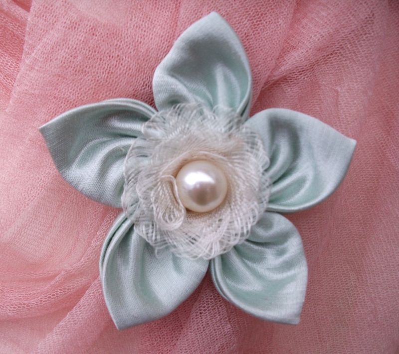 'Dewey Laces' Silk Brooch - product image