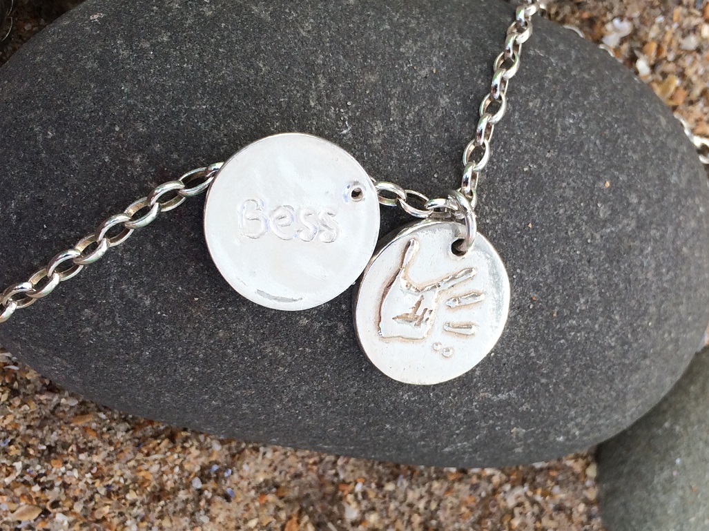 Silverbean Silver handprint pendant