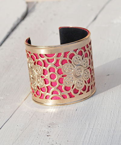 Gold,Lace,&,Pink,Bangle