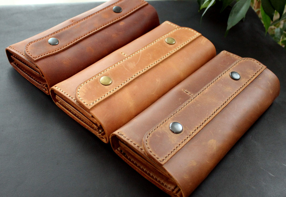 Large leather women's wallet brown Anger Refuge