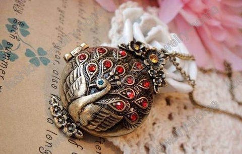 Bronze,Peacock,Locket,Magnetic,Necklace,peacock locket, magnetic locket, peacock necklace, peacock jewelry
