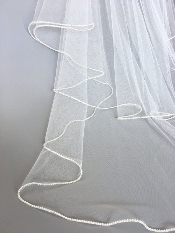 bespoke wedding veils, bespoke rhinestone edge wedding veil, bespoke pearl edge wedding veil, wedding veils, bridal veils, wedding hair accessories