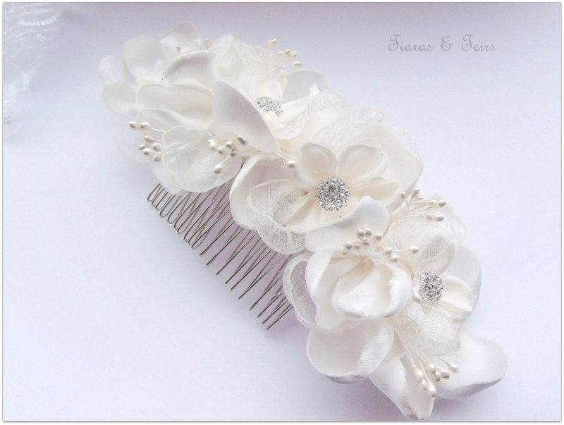 Flower wedding hair comb