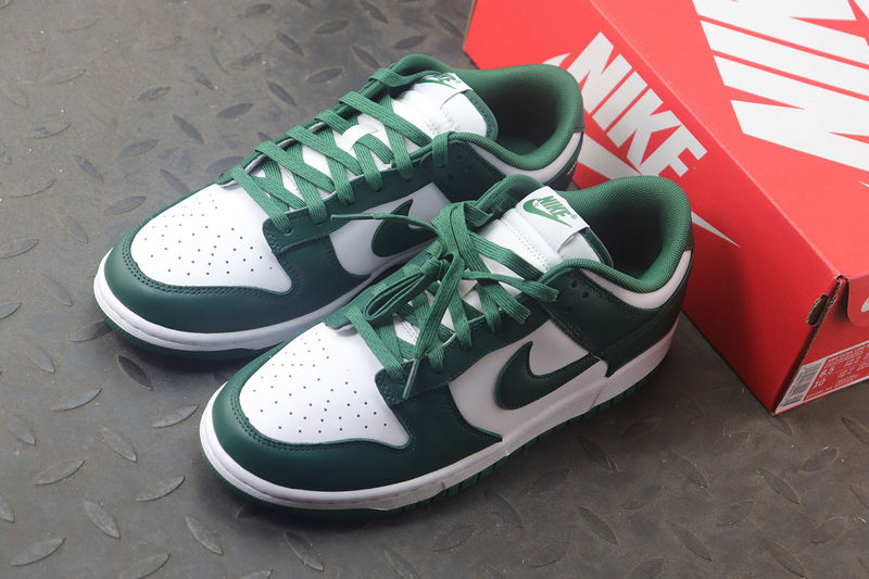 michigan state dunks nike