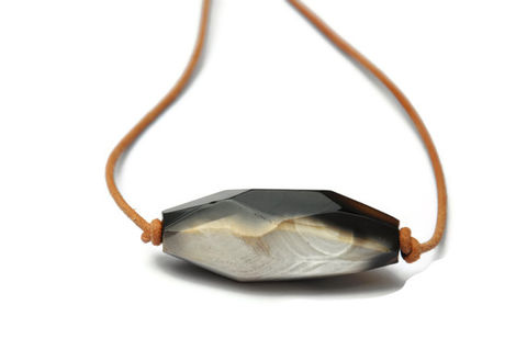 Mocha,Agate,and,Leather,Necklace,agate necklace, handmade, handmade in los angeles, los angeles, art, artist, black agate, coffee agate, toffee agate, football agate, leather and agate, necklace, handmade necklace