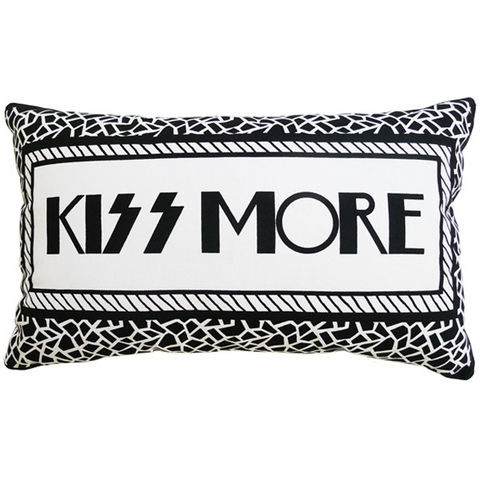 KISS,MORE,Black,on,White