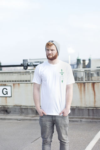 Dagger,green, organic, cotton, tee, tshirt, shirt, streetwear, street wear, indie, local, sheffield, dagger, knife, our kid, ourkid, apparel, our kid apparel, yorkshire, fashion, black, white, fit, hand printed, handmade, hand print, screen print