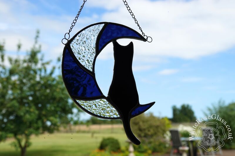 Cat Sitting in the Moon Hanger - Blue/Black/Clear - product image