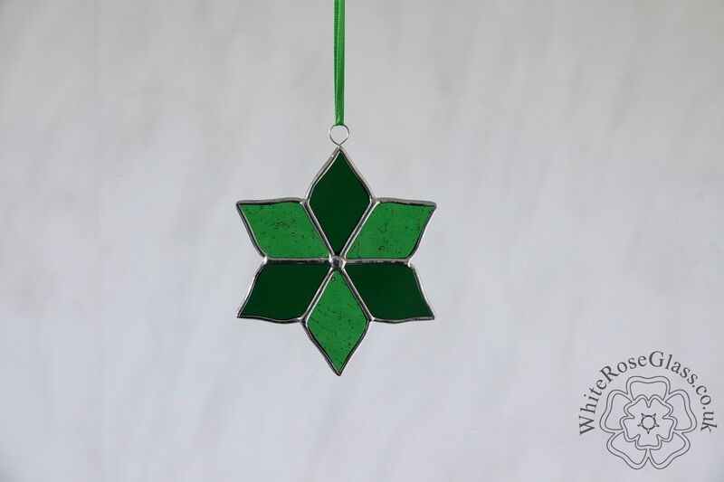 Flower Green 6-Petals Suncatcher - product image