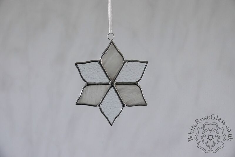 Flower White/Clear 6-Petals Suncatcher - product image