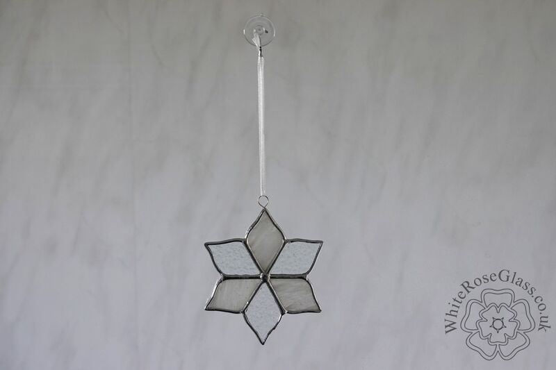 Flower White/Clear 6-Petals Suncatcher - product image