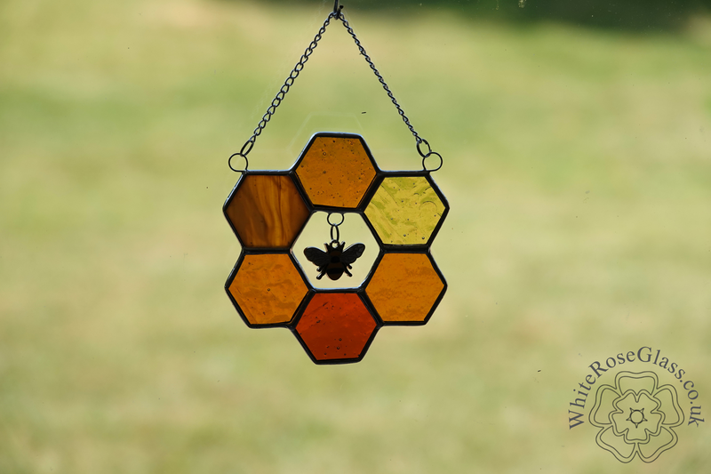 Honeycomb + Bee 6-Piece Circle Suncatcher - product image