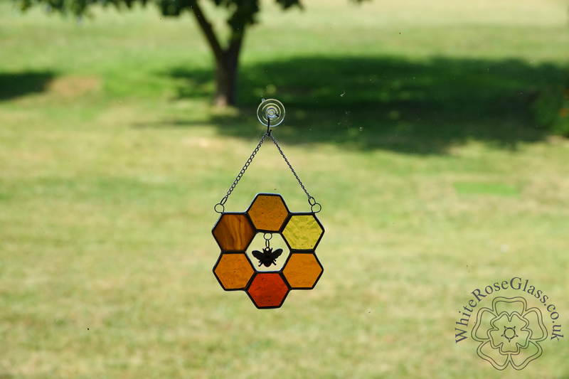 Honeycomb + Bee 6-Piece Circle Suncatcher - product image