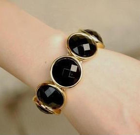 String bracelet from papaeast.com