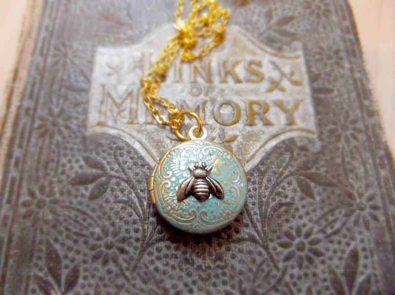 Vintage Turquoise Bee Locket - product images