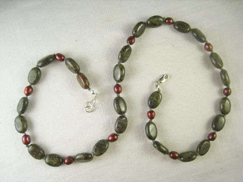 Womens,Jewelry,,Dragon,Blood,Jasper,Necklace,,Garnet,Freshwater,Pearls,,Argentium,Sterling,Silver,Dragon Blood Jasper, Garnet Freshwater Pearls, Olive green, red, office necklace, women's beaded jewelry, Argentium Silver, Silk cord