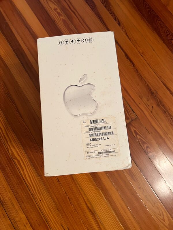 Vintage Apple iBook G3 M6497 Laptop – 500MHz PowerPC, Mac OS X, Original Box, Yo-Yo Charger &amp; AV Adapter – Tested Working Collector Bundle - product images  of 