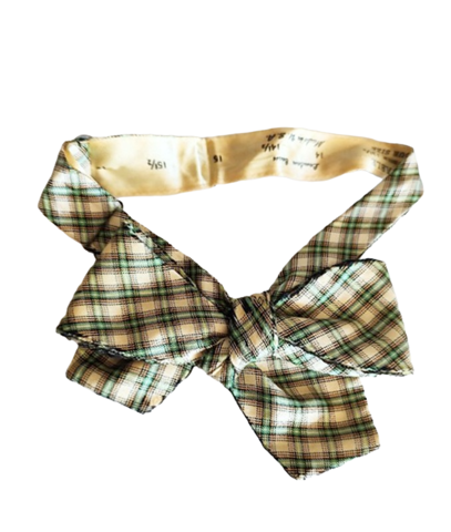 Deco,Era,1930s,Vintage,Green,Plaid,Silk,Self,Tie,Bow,Adjustable,Sizes,1930s vintage green plaid silk self tie bow tie, green silk plaid 1930s bow tie, green silk 1930s self tie vintage bow tie, deco green bow tie, vintage men's accessories,  deco mens accessories, peaky blinders bow tie, thirties, vintage menswear, vintage 