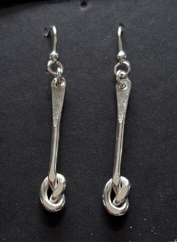 Knot,Earrings,Silver,Forget,Me,Jewellery,Celtic Knot design silver earrings