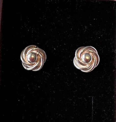 Pearl-Stud-Earrings,Silver,Forget-Me-Knot,Jewellery