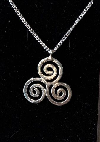 Triple-Spiral-Pendant,-,Silver,Forget-Me-Knot,Jewellery,Silver Triple Spiral Pendant