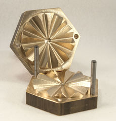 Number,155,,Large,Petal