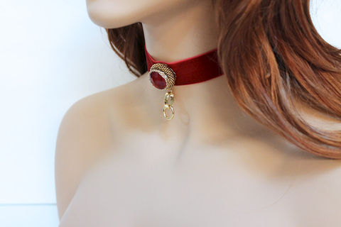 Victorian,Red,Velvet,Fantasy,Choker,Jewelry,Necklace,choker_necklace,fabric_choker,womens_choker,velvet_choker,victorian_choker,victorian_necklace,fantasy_necklace,romantic_jewelry,gothic_choker,red_velvet_choker,red_velvet_necklace,fantasy_choker,velvet_necklace,velvet ribbon,oxidiz