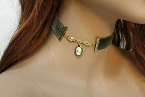 Green,Velvet,Victorian,Cameo,Choker,Jewelry,Necklace,velvet_choker,choker_necklace,green_choker,cameo_choker,cameo_necklace,edwardian_jewelry,edwardian_necklace,victorian_necklace,victorian_choker,edwardian_choker,pretty_choker,pretty_necklace,versatile_necklace,velvet ribbon,brass c