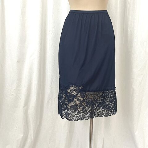 Vintage,50s,VANITY,FAIR,Deep,Navy,Blue,Lacey,Half,Slip,Small,1950s, vintage, slip, half slip, Vanity Fair, navy blue, lacey, lacy, small, lingerie, Pretty Sweet Vintage