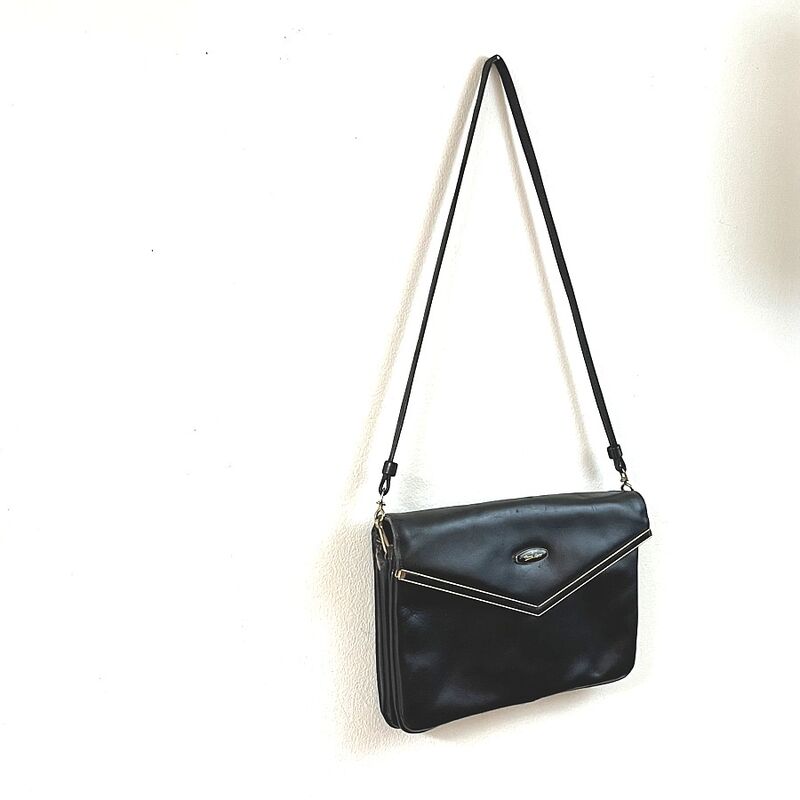 Vintage ETIENNE AIGNER Black Leather Handbag - product image  