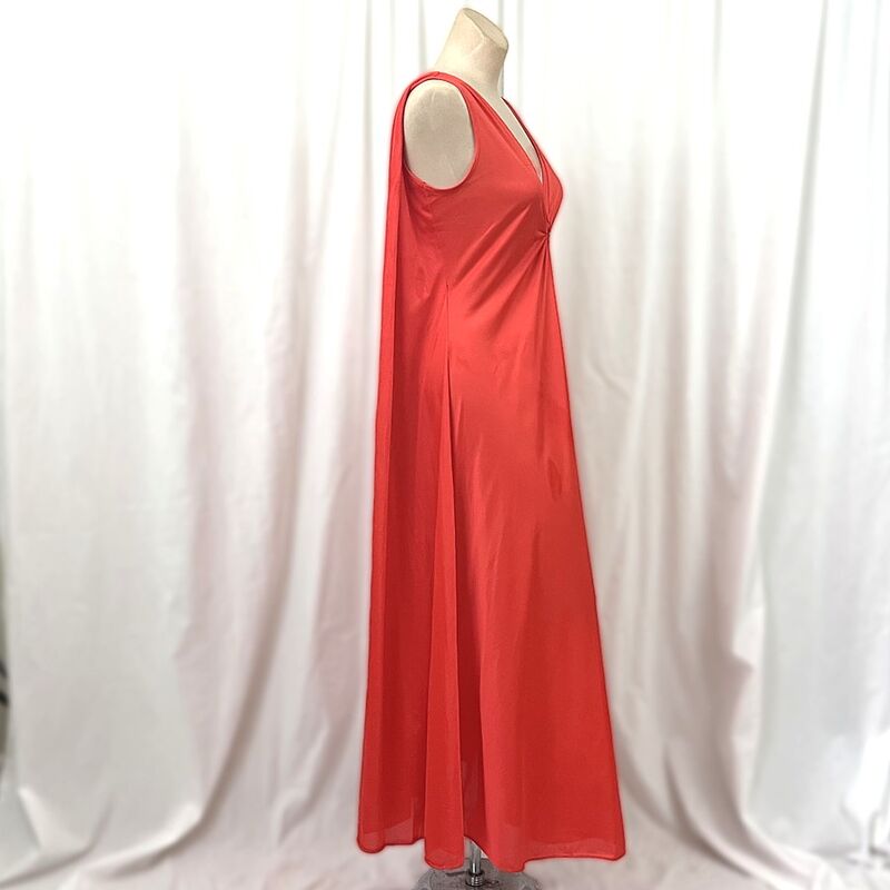 70s Vintage Fiery Regal Long Nightgown   Medium - product image  