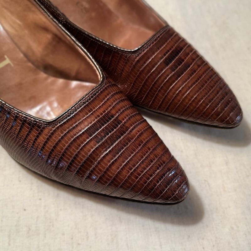 60s Vintage Fiancées Brown Faux Reptile Leather Shoes Pumps   8AA - product image  