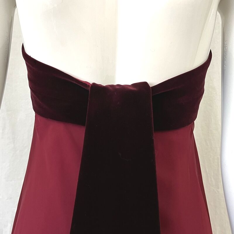 70s Modern Princess Estevez Dress    X-Small / Small  33b/30w - product image  
