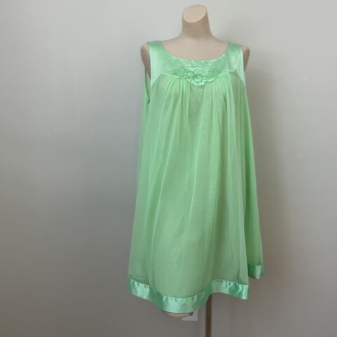 60s,Vintage,GOSSARD,ARTEMIS,Satin,Chiffon,Spring,Green,Nightgown,M/L,1960s, vintage, nightgown, Gossard Artemis, satin, chiffon, spring green, lingerie, applique, sheer, Pretty Sweet Vintage