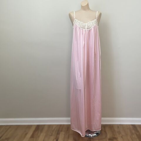 Vintage,70s,80s,VANITY,FAIR,Sheer,Pink,Long,Nightgown,Large,vintage, 70s, 80s, nightgown, gown, Vanity Fair, long, sheer, pink, lace, bows, large, lingerie