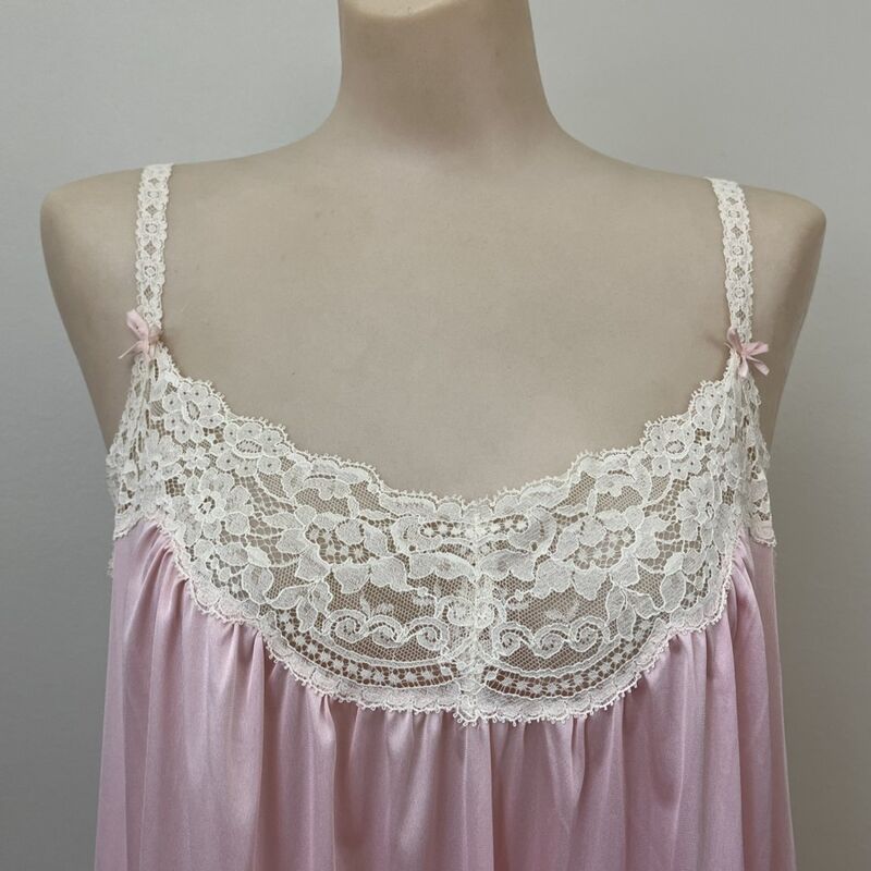 Vintage 70s 80s VANITY FAIR Sheer Pink Long Nightgown   Large - product image  
