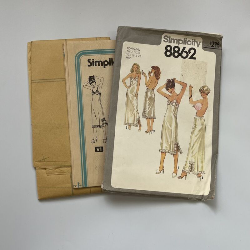 70s Vintage SIMPLICITY Pattern No. 8862 Slips  XL - product image  
