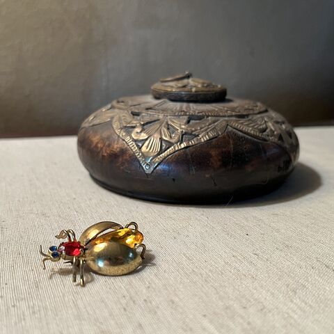 20s,30s,Vintage,Czechoslovakia,Bug,Brooch,Pin,1920s, 1930s, vintage, Czechoslovakia, Czech, Czech glass, Bohemia, bug, insect, rhinestones, brass, brooch, pin