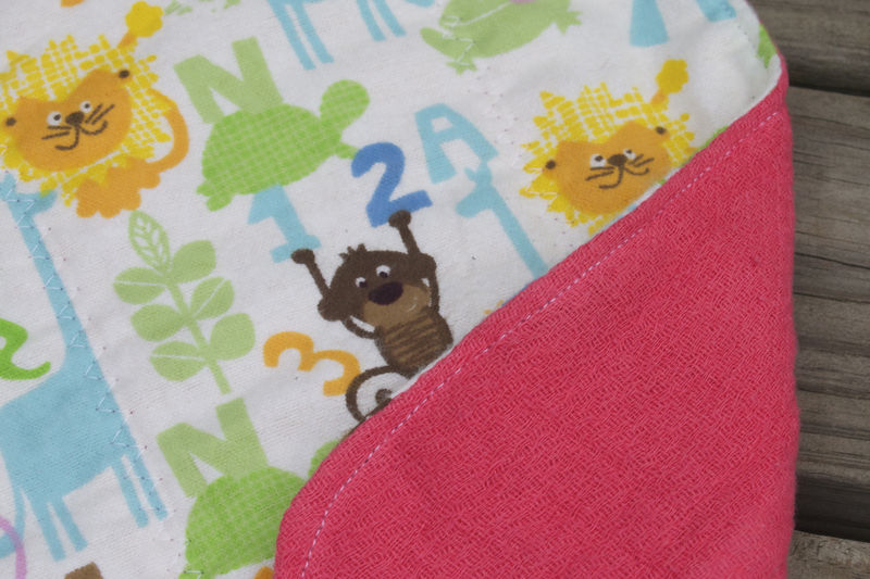 Animal safari (white) burp cloth - product image  