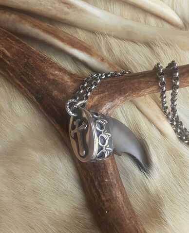 Bear,claw,and,3D,cross,pendant,necklace