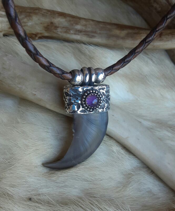 Bear claw and Amethyst pendant choker - product images  of 