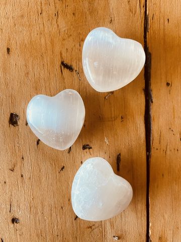 Selenite,Heart,selenite heart, selenite, polished crystal heart, heart, reset energy, energy healing, palm stone, energy stones