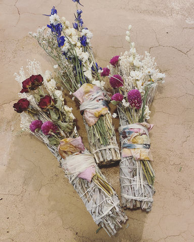 Large,Magic,Wildflower,Sage,Bundle,Smudge, smoke cleansing, smudge bundle, flower bundle, wildflower, smudging, sage, white sage, energy, energy cleansing