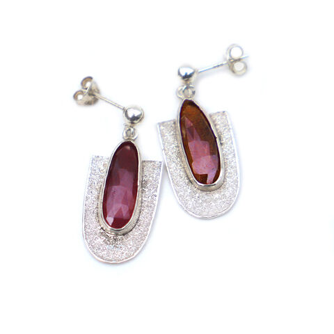 Long,textured,earrings,red,by,Sarah,Blake,Sarah Blake, oblong silver earrings with sapphires, boho chic, organic jewellery