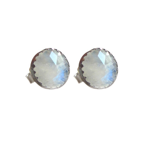 Moonstone,Stud,Earrings,by,Catherine,Marche,Round earrings, white earrings, blue moonstone jewellery,french elegance accessories, trendy earrings, milky moonstone, oxidised jewellery, Catherine Marche, sustainable jewellery