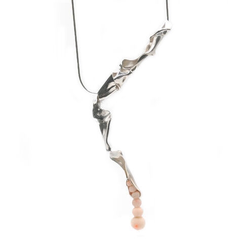 Coral,flow,necklace,silver,by,Jana,Svabova,silver crumpled necklace with coral beads